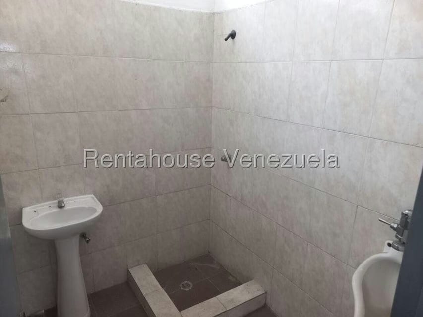 Comercial (Galpon - Deposito) en Alquiler en Palo Verde, Distrito Metropolitano - 10