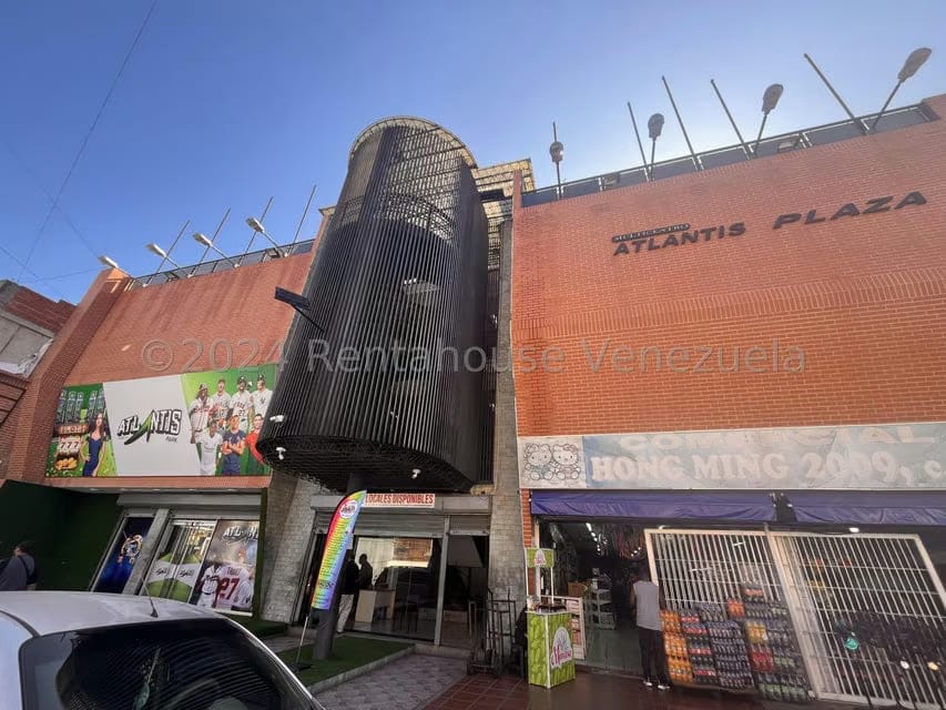 Comercial (Local Comercial) en Venta en La Atlantida, Vargas - 2