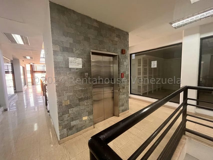 Comercial (Local Comercial) en Venta en La Atlantida, Vargas - 15