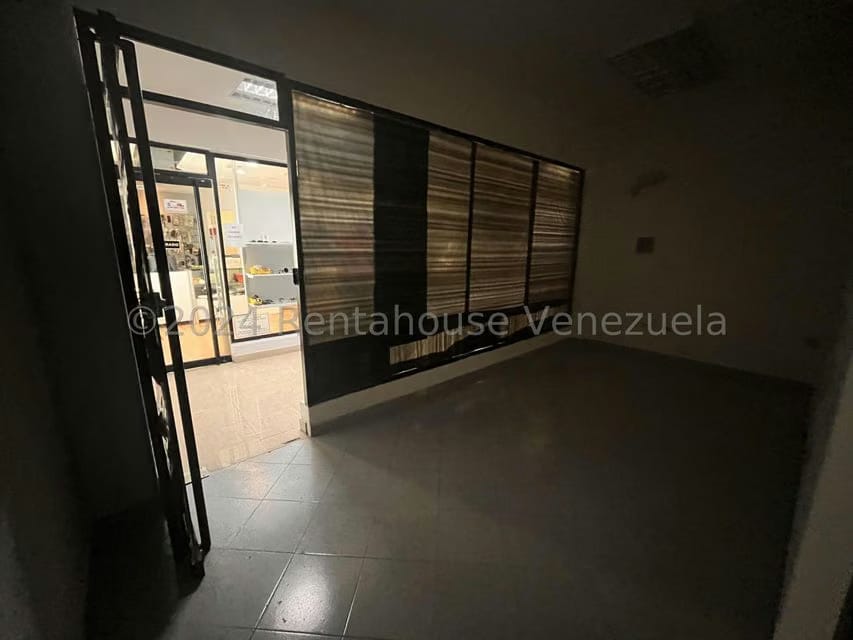Comercial (Local Comercial) en Venta en La Atlantida, Vargas - 6