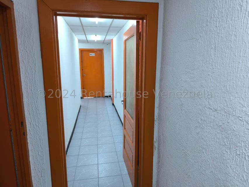 Comercial (Oficina) en Alquiler en Parroquia La Candelaria, Distrito Metropolitano - 8