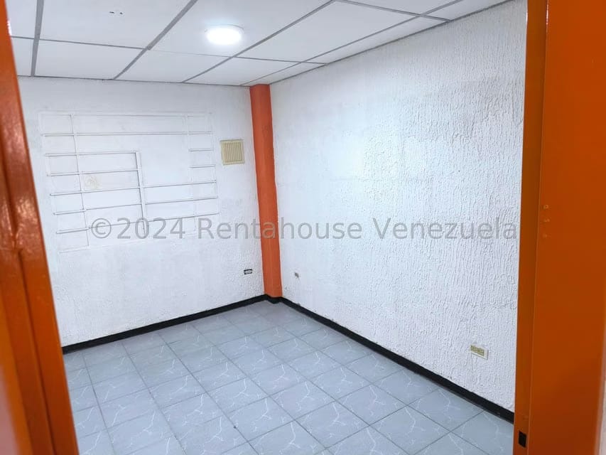 Comercial (Oficina) en Alquiler en Parroquia La Candelaria, Distrito Metropolitano - 10