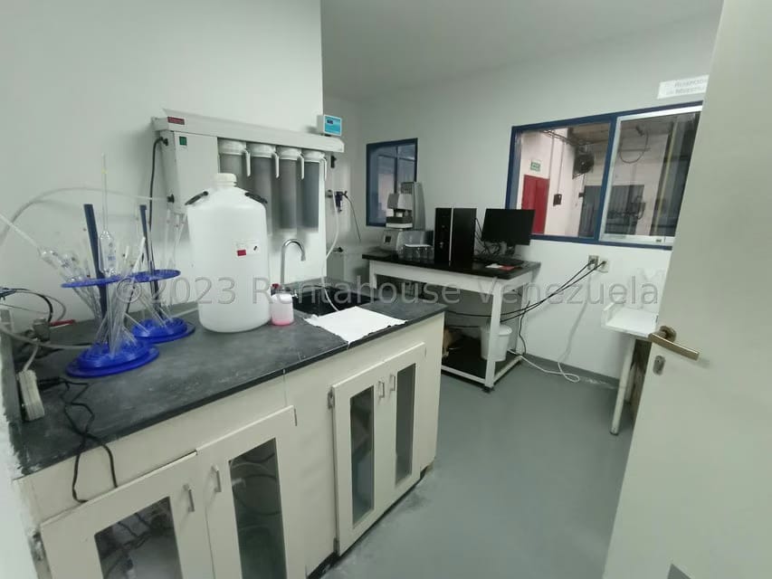 Negocios y Empresas (Comercio) en Venta en Zona Industrial La Chapa, Aragua - 15