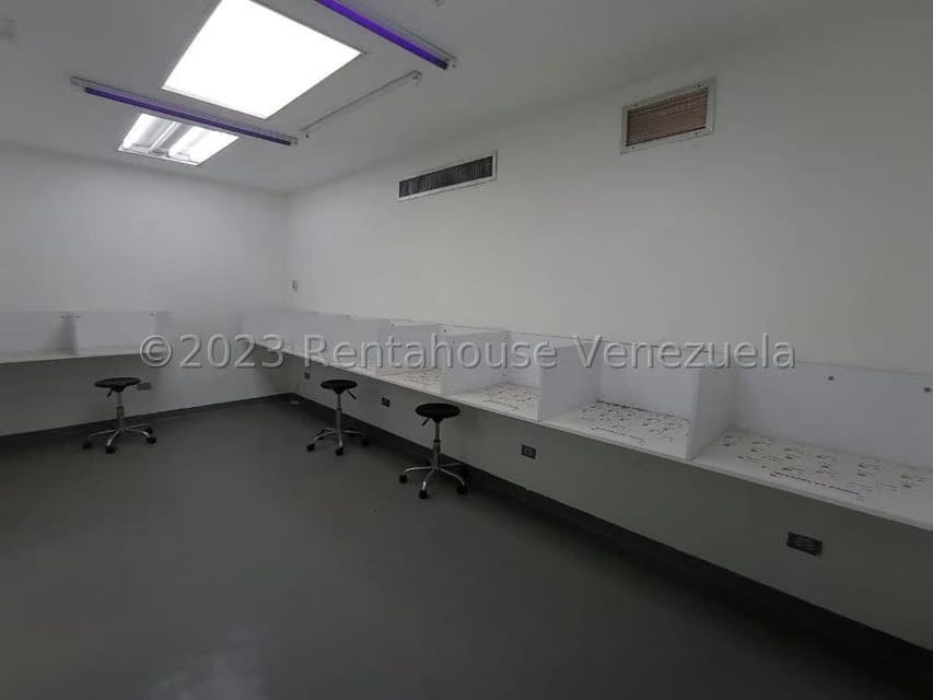 Negocios y Empresas (Comercio) en Venta en Zona Industrial La Chapa, Aragua - 19