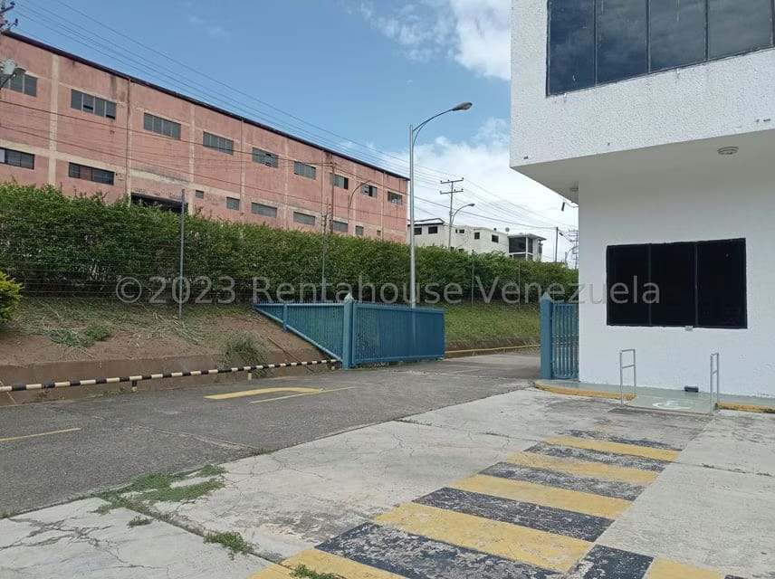 Negocios y Empresas (Comercio) en Venta en Zona Industrial La Chapa, Aragua - 69