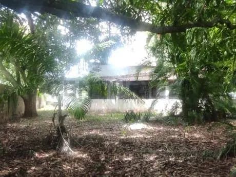 Se Vende terreno de uso residencial / comercial con bienechurias - 7