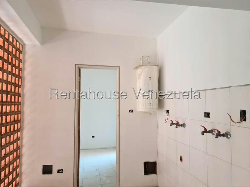 Apartamento (1 Nivel) en Venta en Colinas de Valle Arriba / Mirador de Los Campitos, Distrito Metropolitano - 11