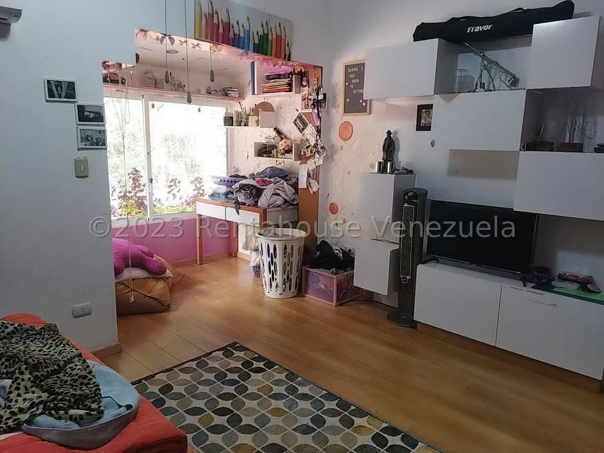 Casa (Multipes Niveles) en Venta en La Suiza, Miranda - 37
