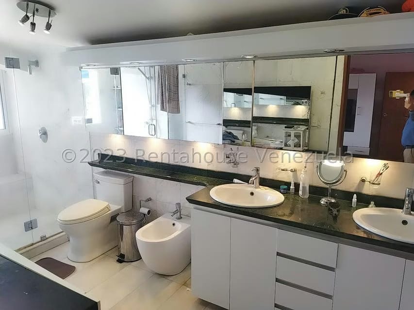 Casa (Multipes Niveles) en Venta en La Suiza, Miranda - 46