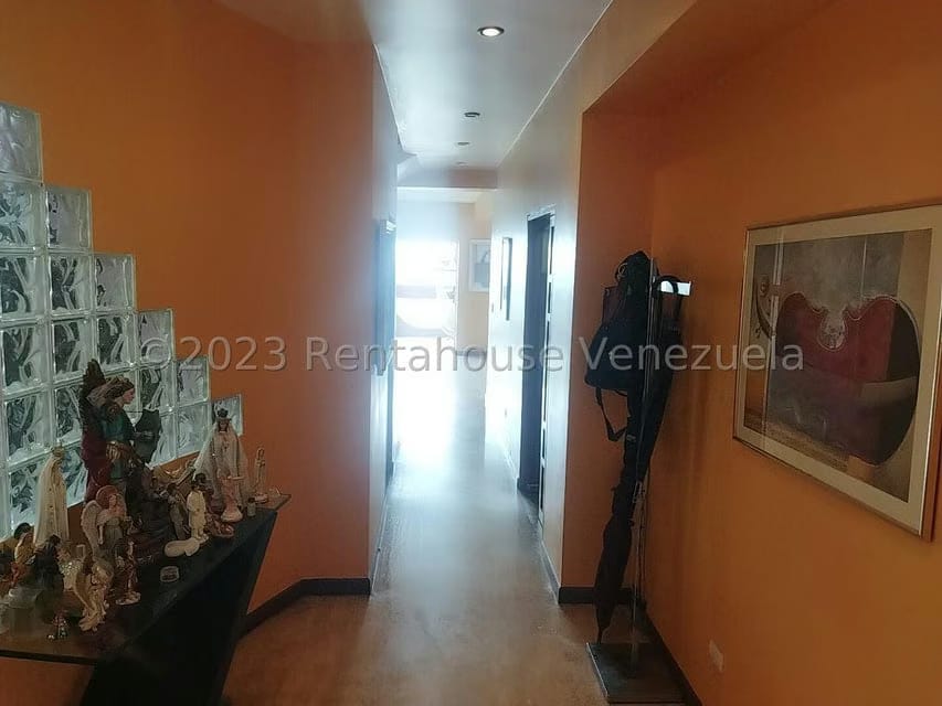 Casa (Multipes Niveles) en Venta en La Suiza, Miranda - 7