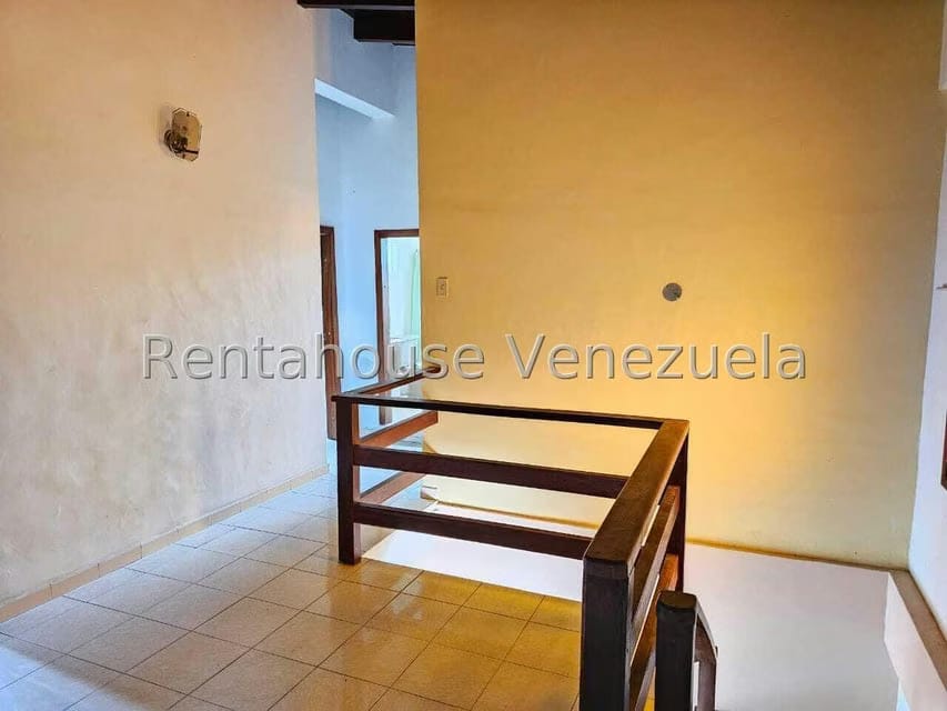 Casa (Duplex) en Venta en Picott, Miranda - 12