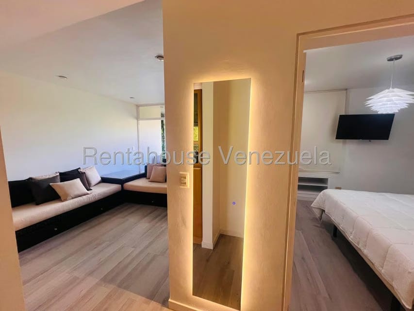 Apartamento (1 Nivel) en Alquiler en La Castellana, Distrito Metropolitano - 11