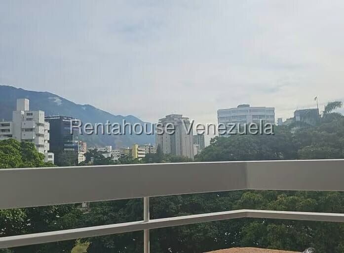 Apartamento (1 Nivel) en Alquiler en La Castellana, Distrito Metropolitano - 13