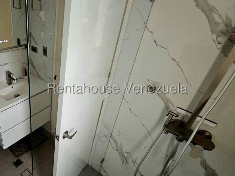 Apartamento (1 Nivel) en Alquiler en La Castellana, Distrito Metropolitano - 15