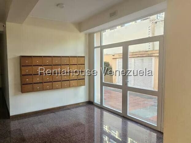 Apartamento (1 Nivel) en Alquiler en La Castellana, Distrito Metropolitano - 4