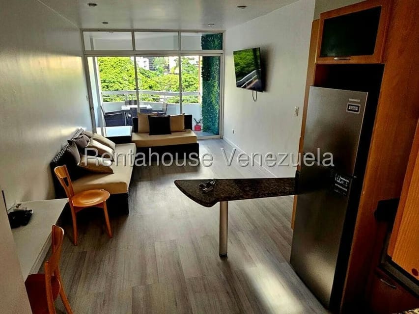 Apartamento (1 Nivel) en Alquiler en La Castellana, Distrito Metropolitano - 5