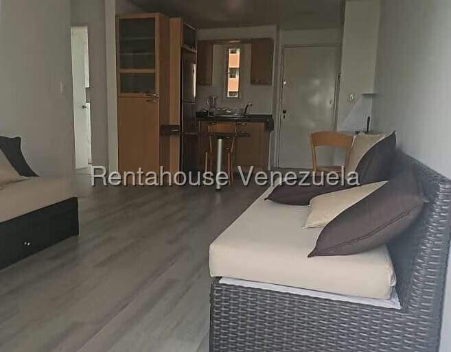 Apartamento (1 Nivel) en Alquiler en La Castellana, Distrito Metropolitano - 6