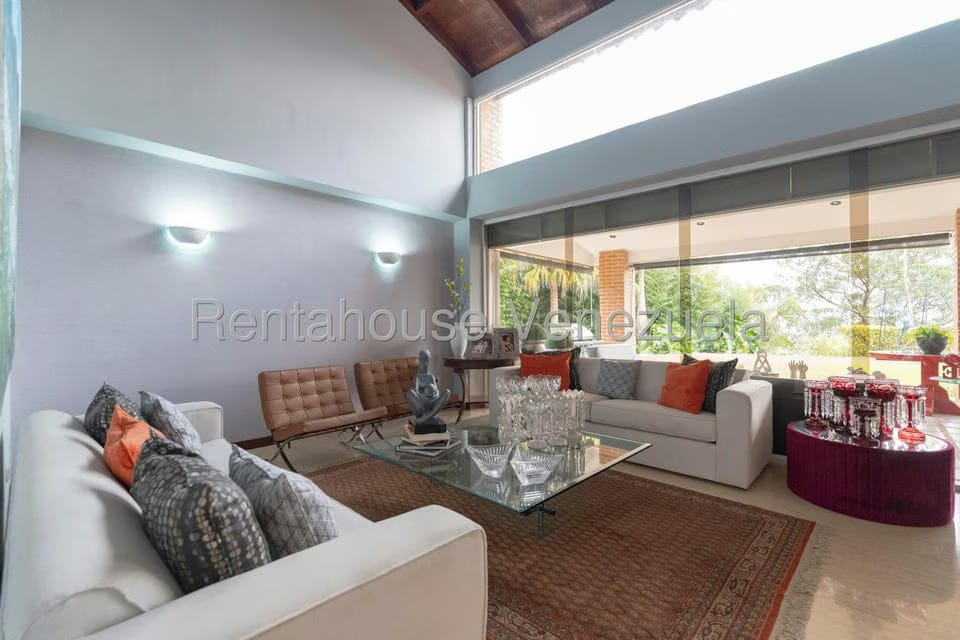 Casa (Duplex) en Venta en Alto Hatillo, Distrito Metropolitano - 13