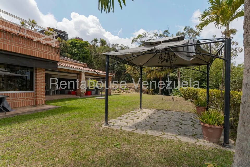 Casa (Duplex) en Venta en Alto Hatillo, Distrito Metropolitano - 28