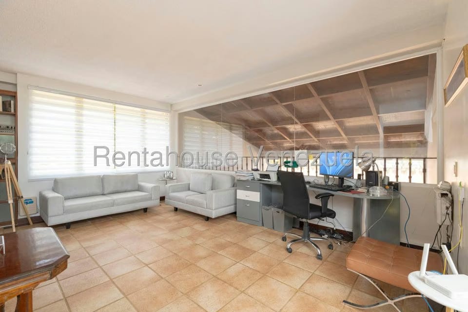 Casa (Duplex) en Venta en Alto Hatillo, Distrito Metropolitano - 46