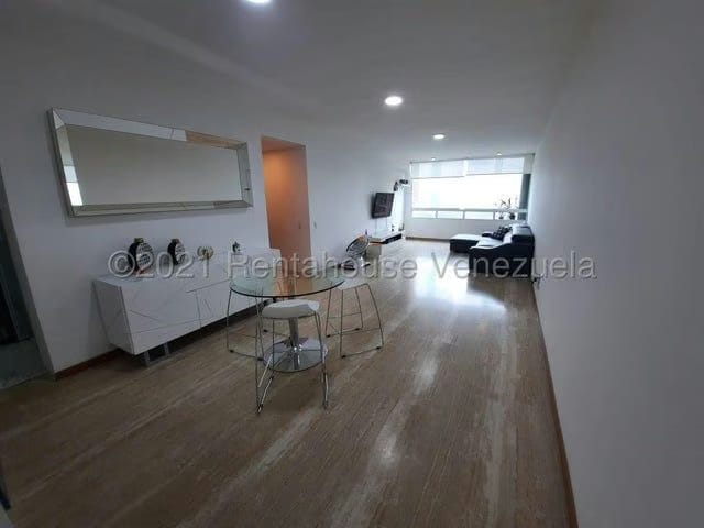 APARTAMENTO EN VENTA – YENNIEF ROJAS - 2