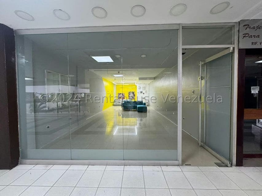 Comercial (Local Comercial) en Alquiler en Prados del Este, Distrito Metropolitano
