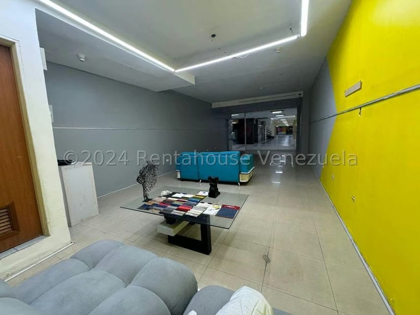 Comercial (Local Comercial) en Alquiler en Prados del Este, Distrito Metropolitano - 8