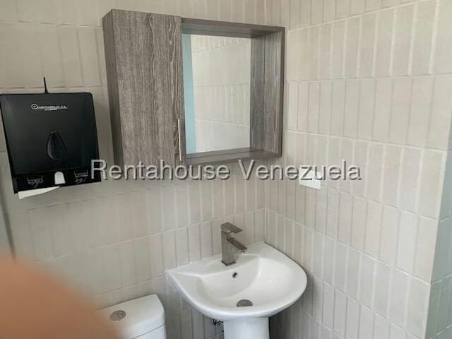 Apartamento (1 Nivel) en Venta en Los Palos Grandes, Distrito Metropolitano - 8