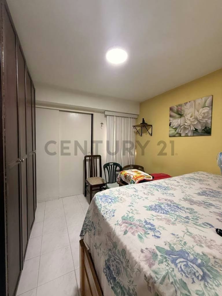 Apartamento Res Mont Blanc amoblado Av Perimetral San Antonio - 9