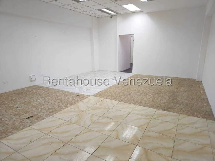 Comercial (Local Comercial) en Alquiler en El Paraiso, Distrito Metropolitano - 5