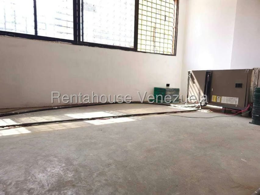 Comercial (Local Comercial) en Alquiler en El Paraiso, Distrito Metropolitano - 10