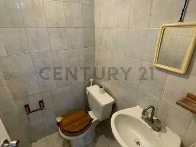 venta oficina comercial en excelente estado, amueblada - 8