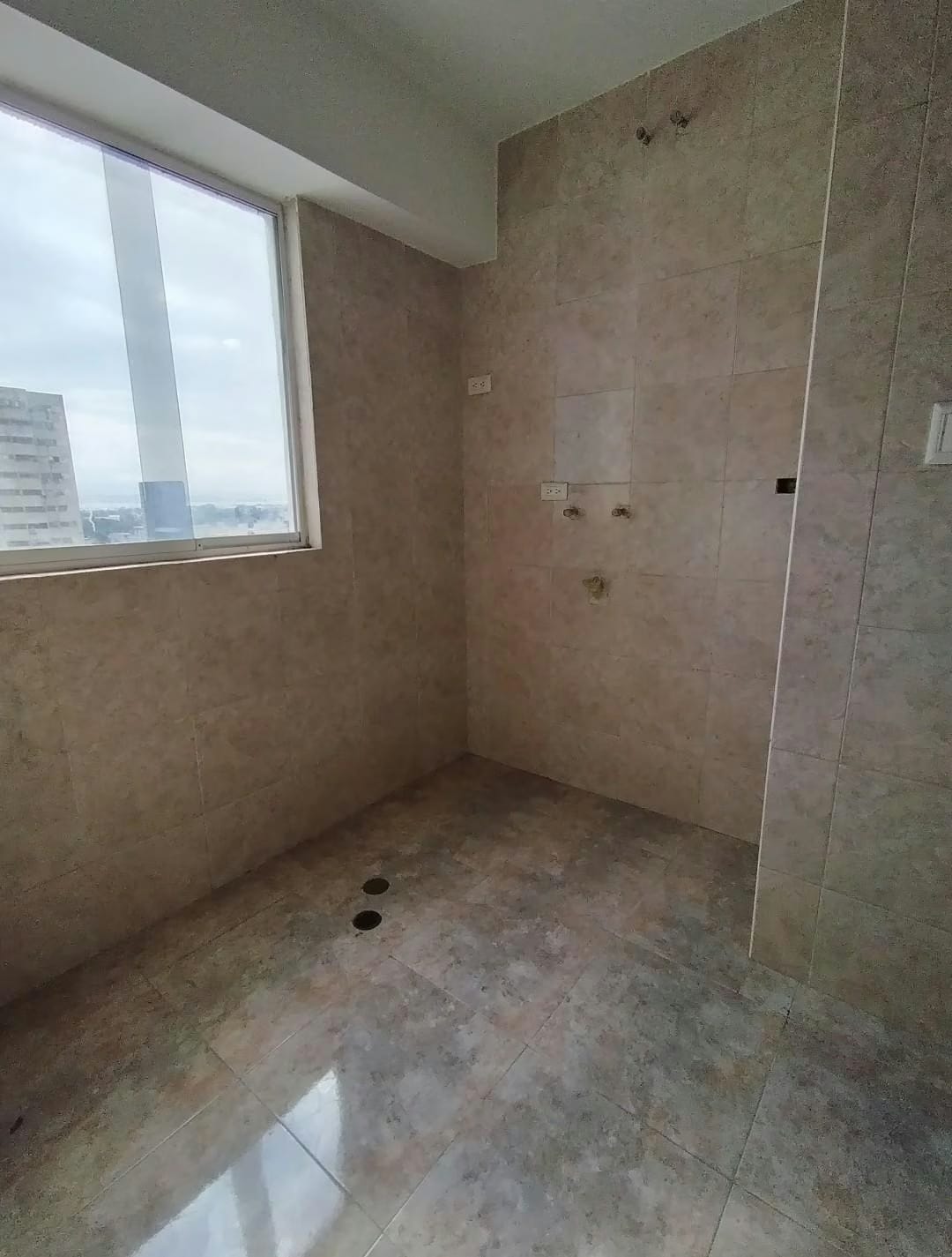 Apartamento en Venta - Centro de Maracay - Res. Sweda Palace - Maracay - Estado Aragua - 6