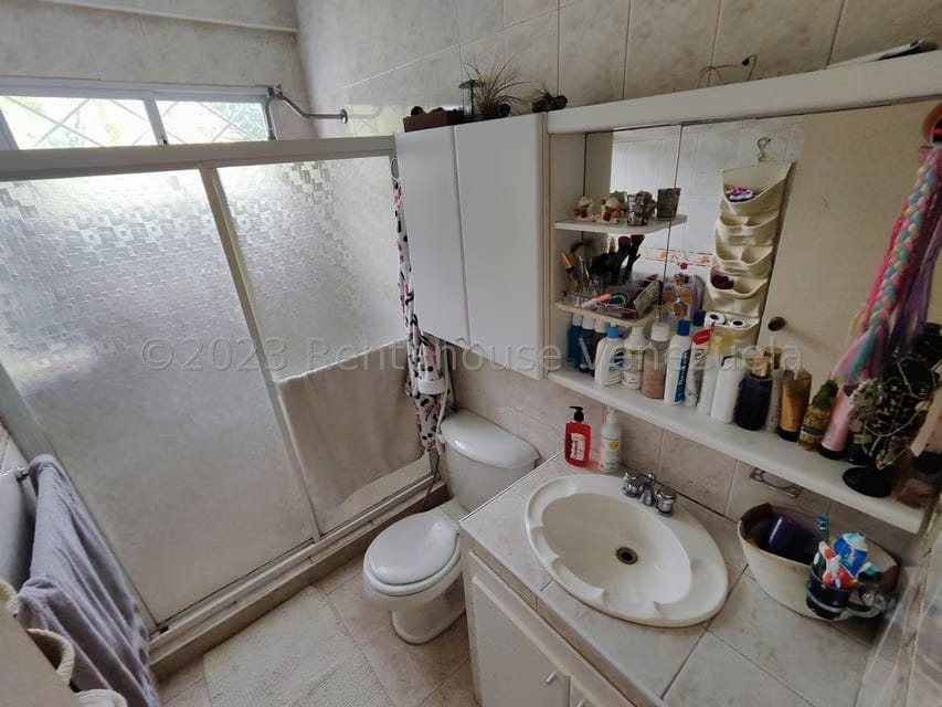 Casa (Multipes Niveles) en Venta en El Castaño (Zona Privada), Aragua - 32