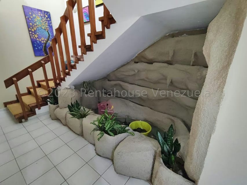 Casa (Multipes Niveles) en Venta en El Castaño (Zona Privada), Aragua - 10