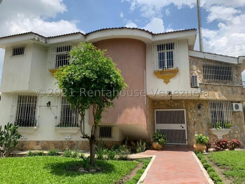 Casa (Duplex) en Venta en Las Delicias, Aragua - 2