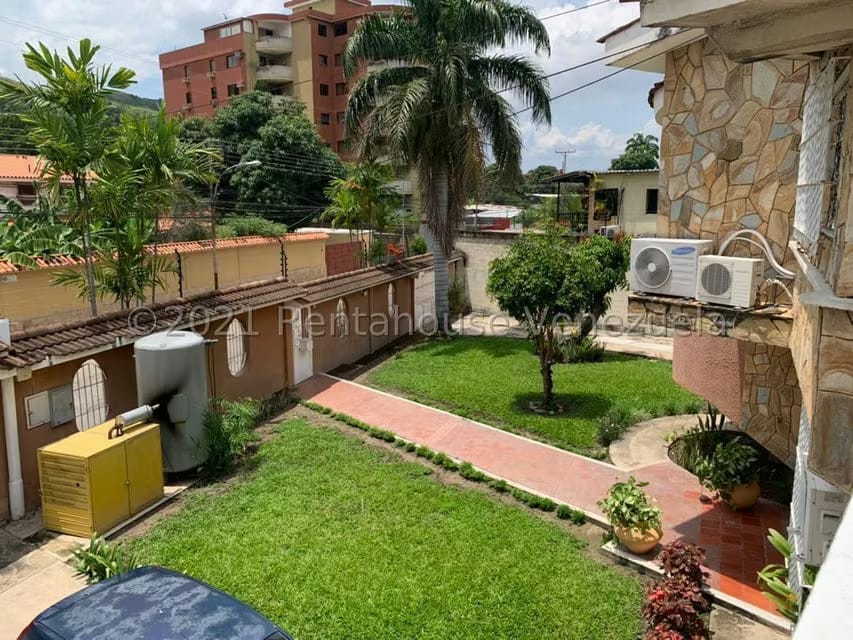 Casa (Duplex) en Venta en Las Delicias, Aragua - 44