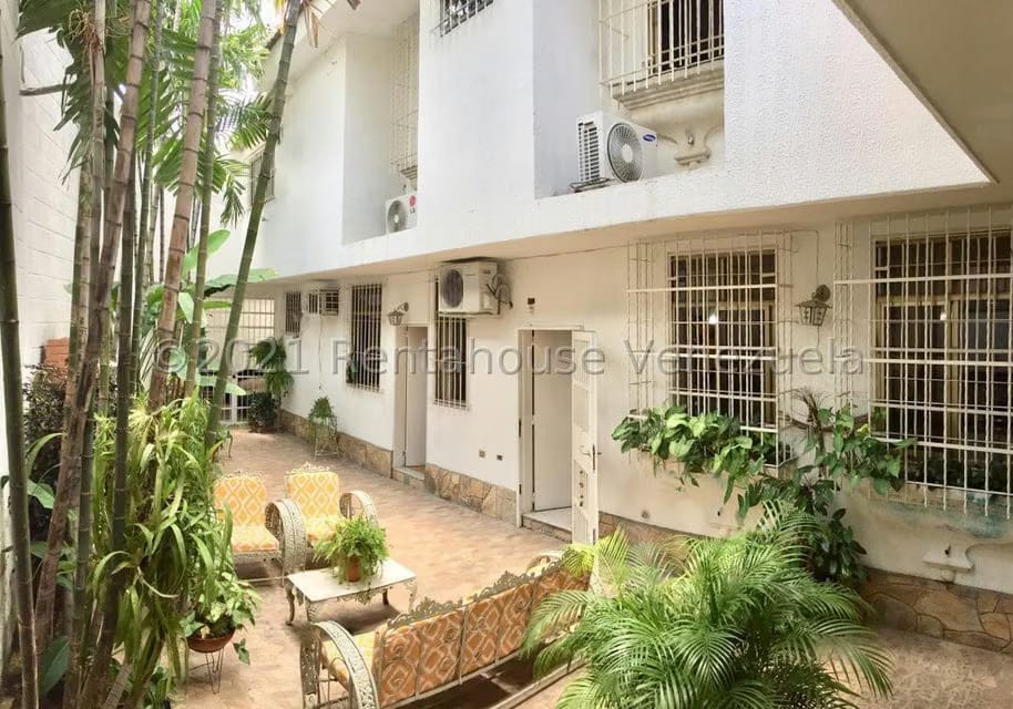 Casa (Duplex) en Venta en Las Delicias, Aragua - 51