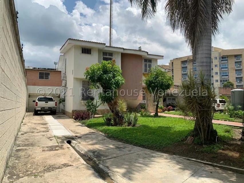 Casa (Duplex) en Venta en Las Delicias, Aragua - 58