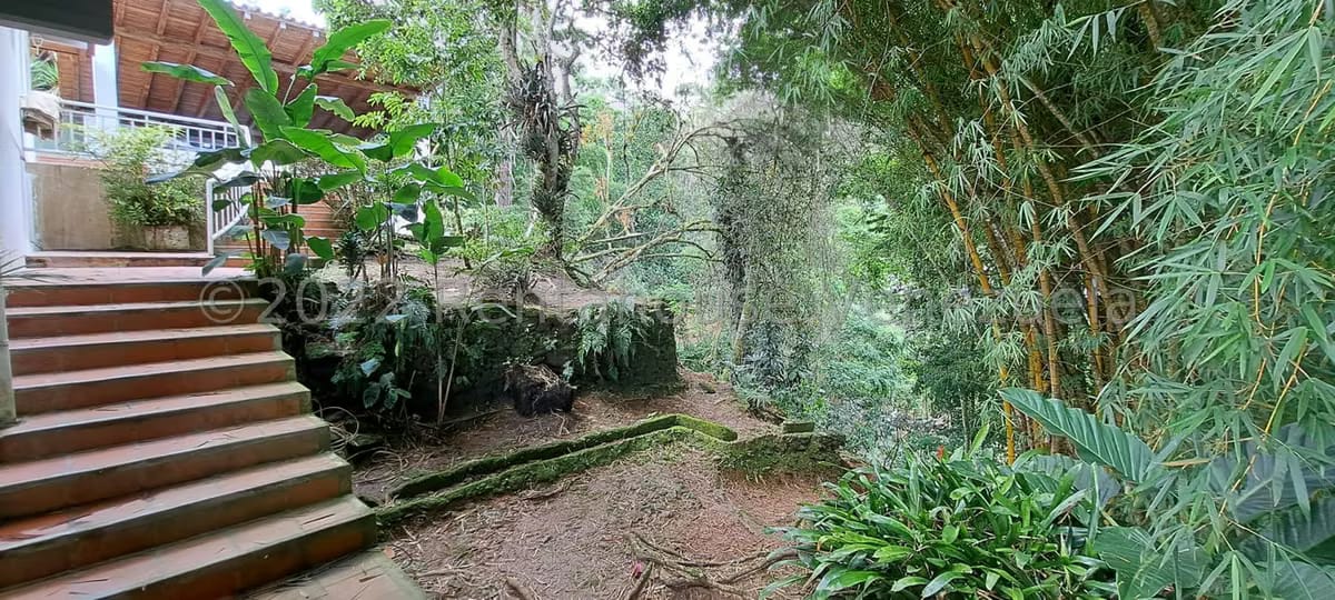 Casa (Multipes Niveles) en Venta en Alto Hatillo, Distrito Metropolitano - 23