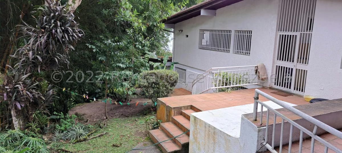 Casa (Multipes Niveles) en Venta en Alto Hatillo, Distrito Metropolitano - 36