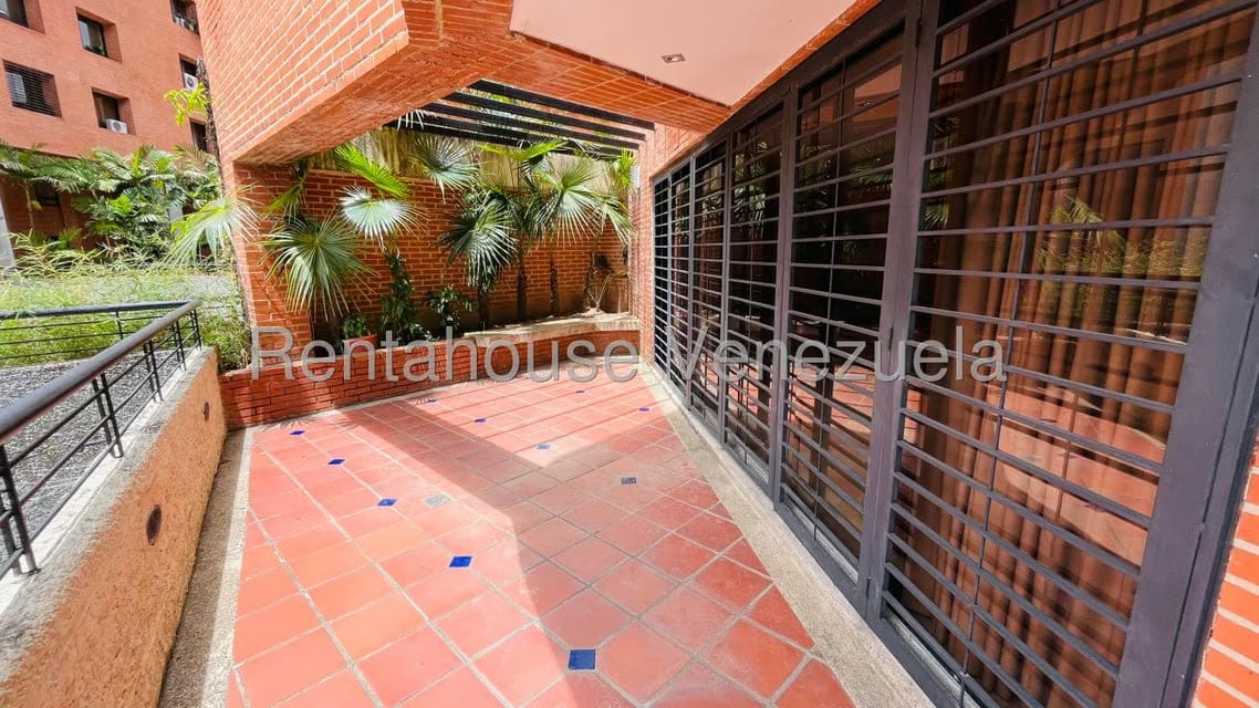 Apartamento (1 Nivel) en Venta en Los Samanes, Distrito Metropolitano - 24