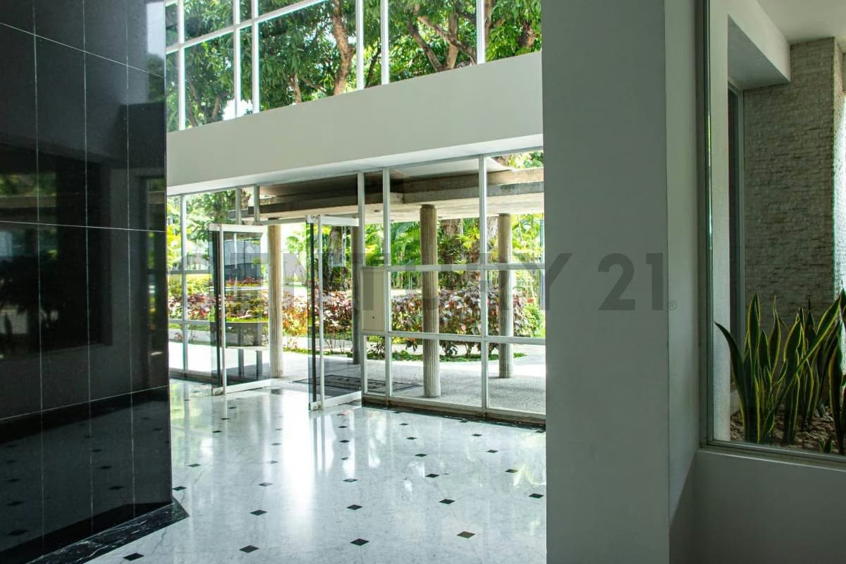 Apartamento en venta en La Florida Caracas - 2
