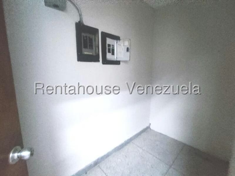 Comercial (Oficina) en Alquiler en Zona Colonial, Carabobo - 13