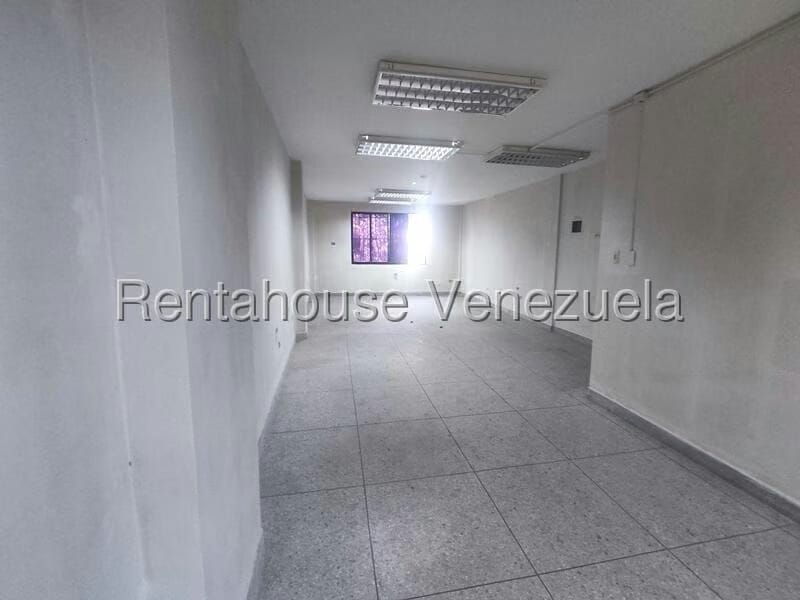 Comercial (Oficina) en Alquiler en Zona Colonial, Carabobo - 9