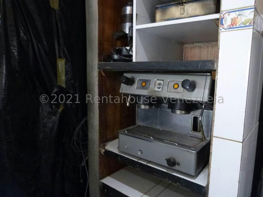 Comercial (Local Comercial) en Venta en Los Samanes, Distrito Metropolitano - 13
