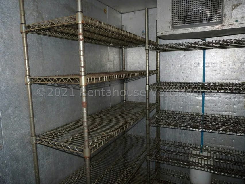Comercial (Local Comercial) en Venta en Los Samanes, Distrito Metropolitano - 16