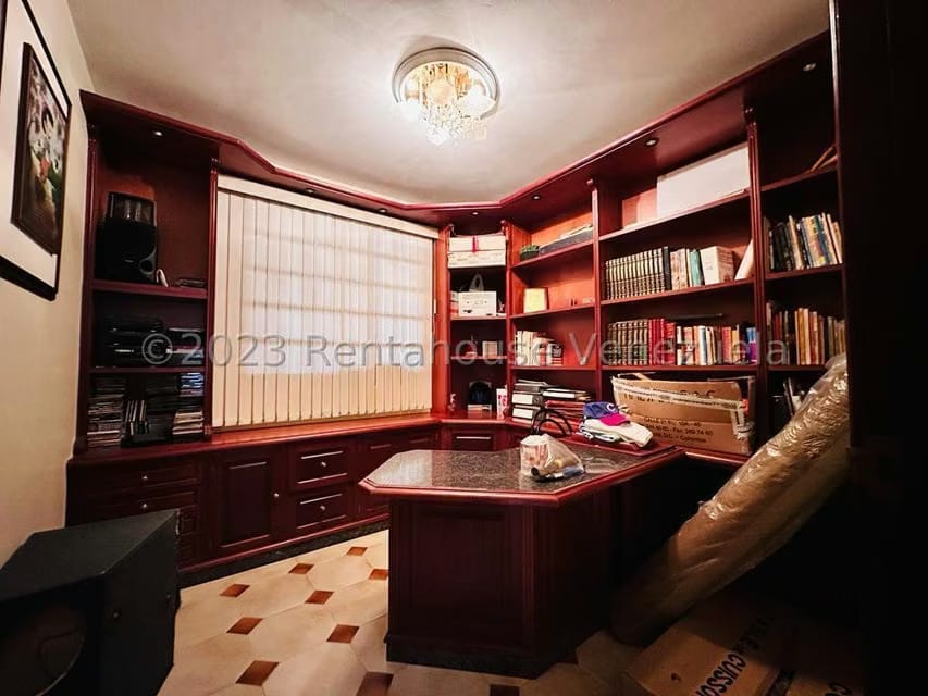 Casa (Multipes Niveles) en Venta en Colinas de Carrizal, Miranda - 19