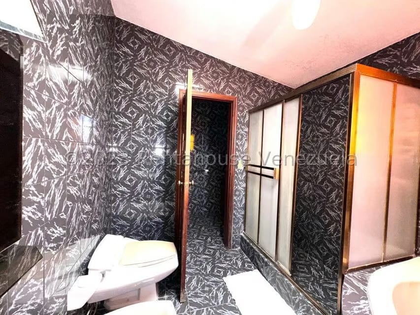 Casa (Multipes Niveles) en Venta en Colinas de Carrizal, Miranda - 33