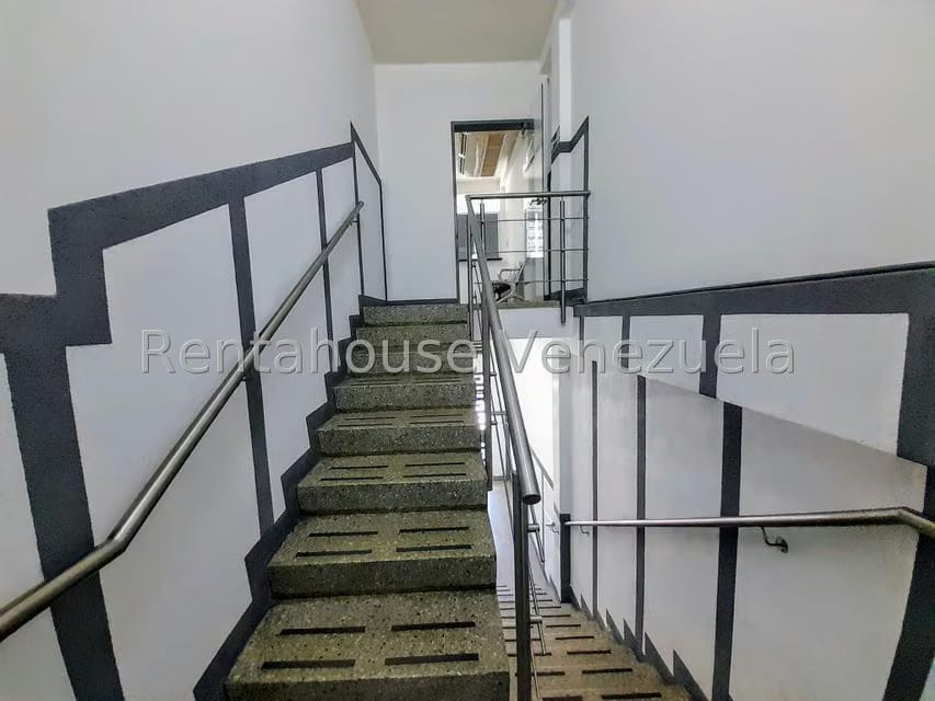 Comercial (Local Comercial) en Alquiler en Centro, Lara - 2